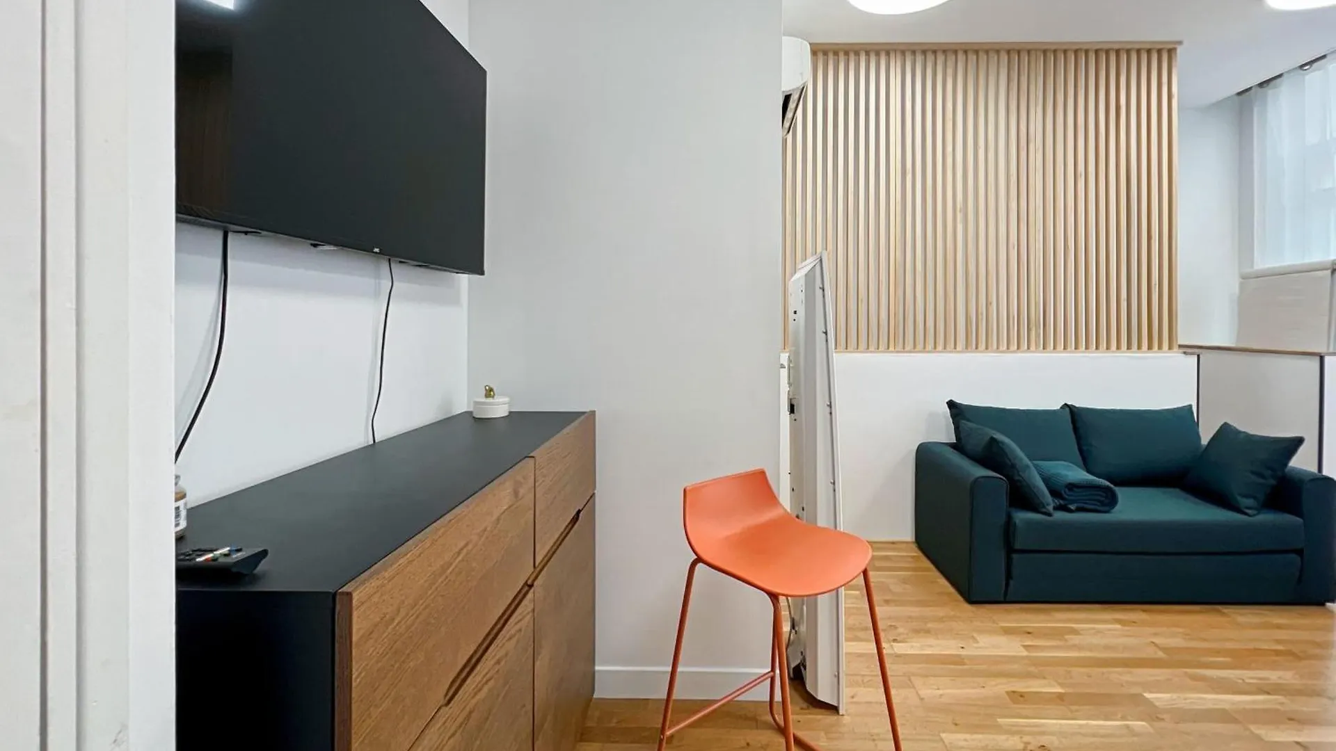 Nice 2 Rooms Near The Place De La Nation Paris France